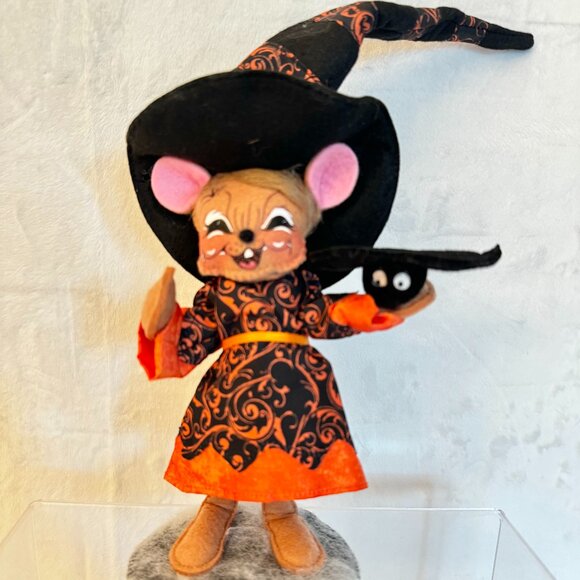 Annalee Mouse Doll 6" Halloween 2017 Swirl Witch with Bat - Picture 1 of 11